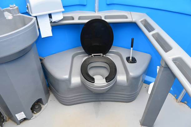 Portable Toilet Options We Offer in Sheffield Lake, OH